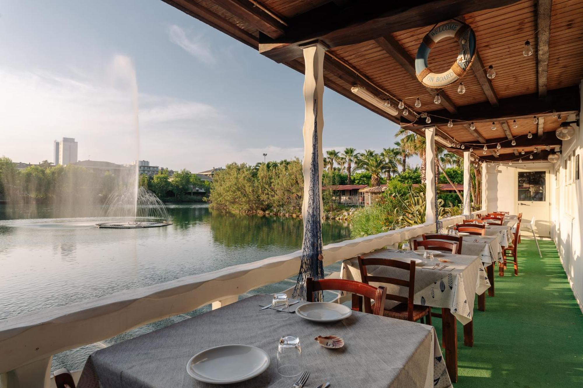 Village Lake Placid Silvi Marina Ngoại thất bức ảnh