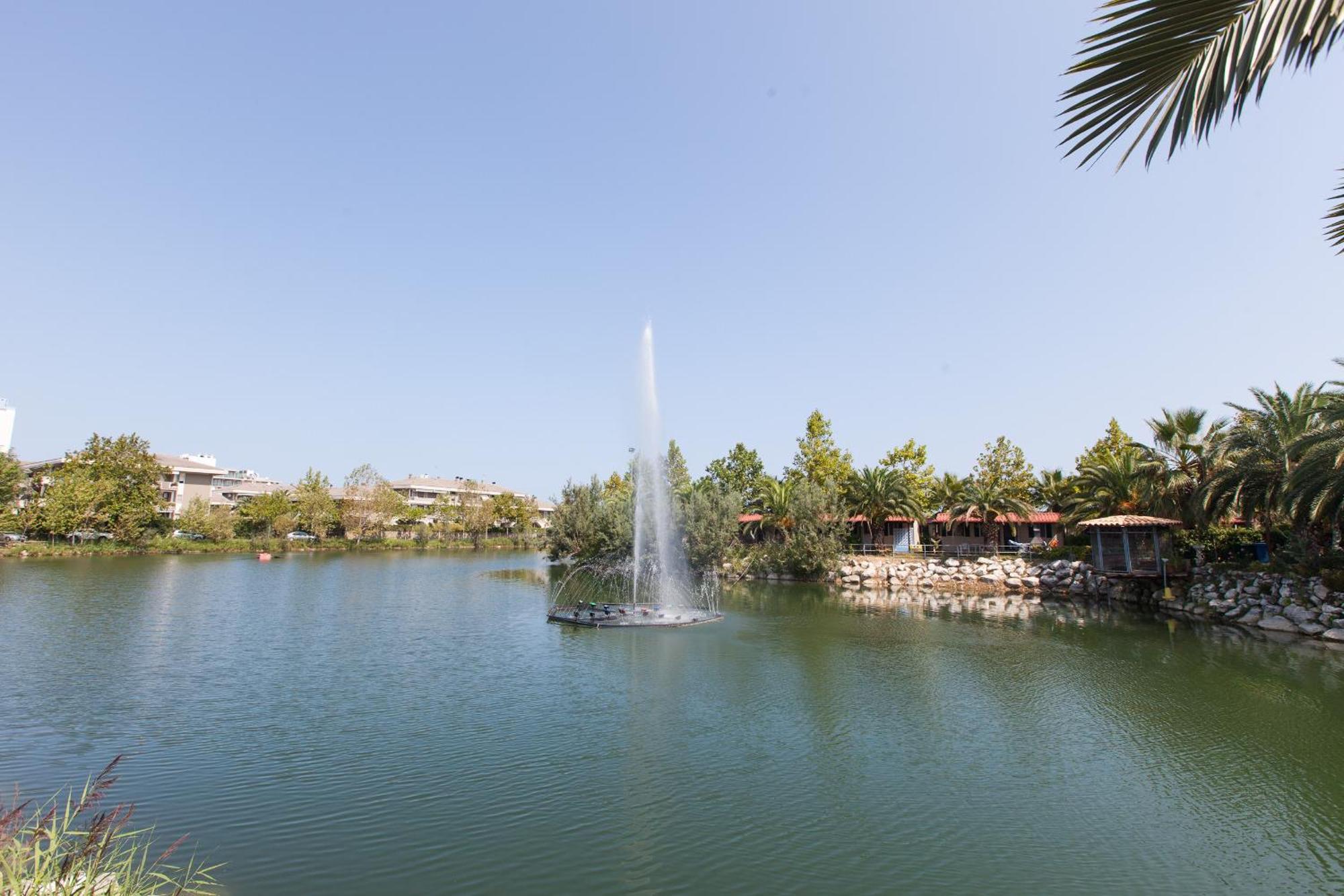 Village Lake Placid Silvi Marina Ngoại thất bức ảnh